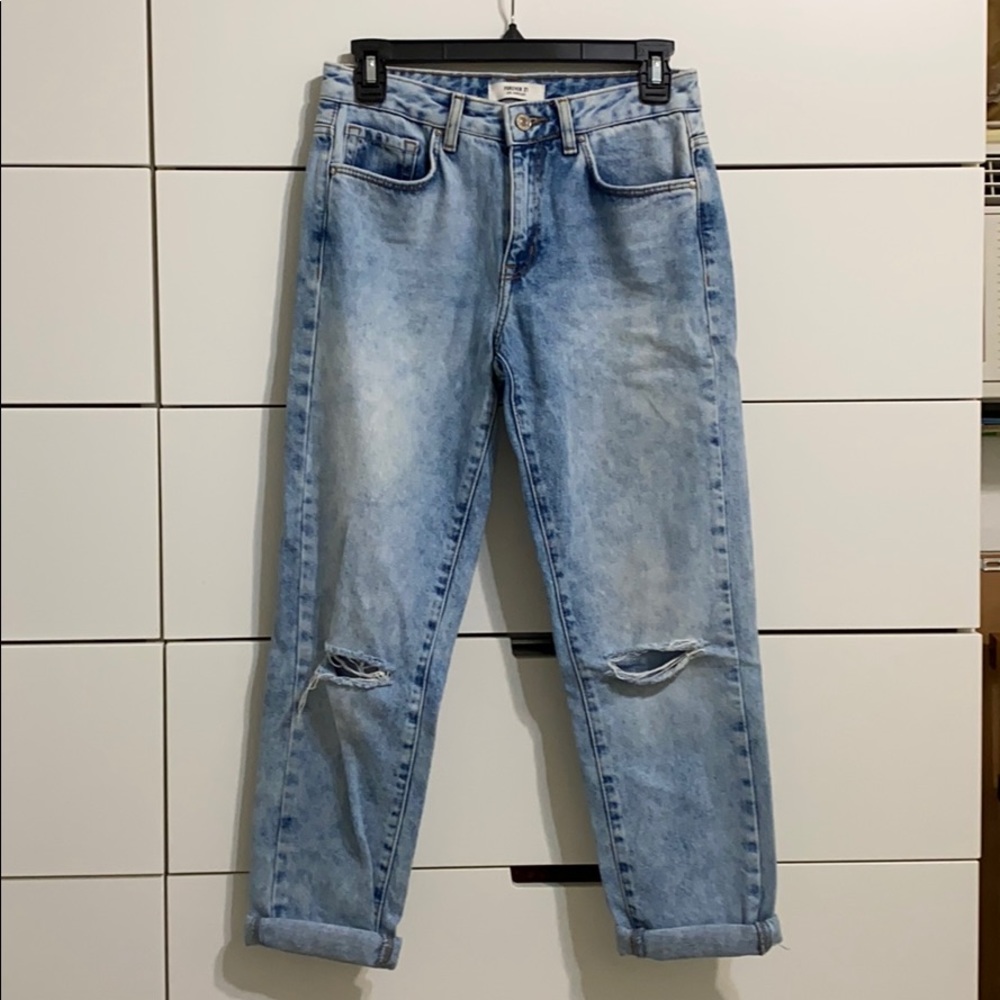Forever 21 distressed denim boyfriend jean sz 26